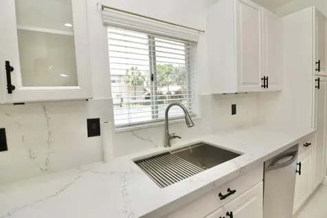 2952 NW 33rd Lane Lauderdale Lakes FL 33311