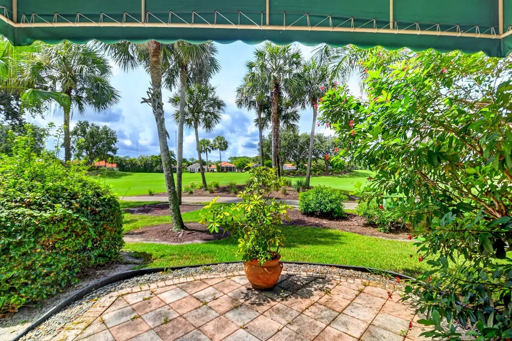 10694 Greenbriar Villa Drive Lake Worth FL 33449