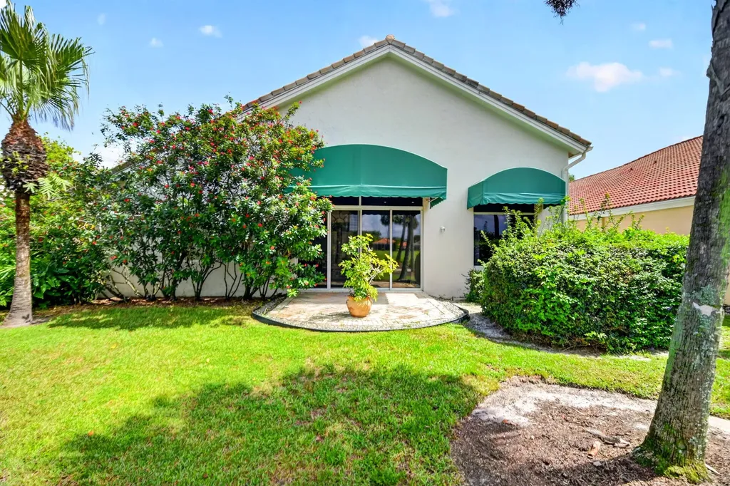 10694 Greenbriar Villa Drive Lake Worth FL 33449