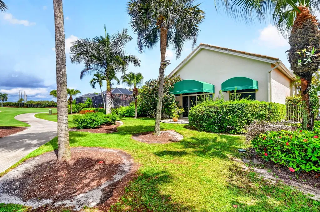 10694 Greenbriar Villa Drive Lake Worth FL 33449