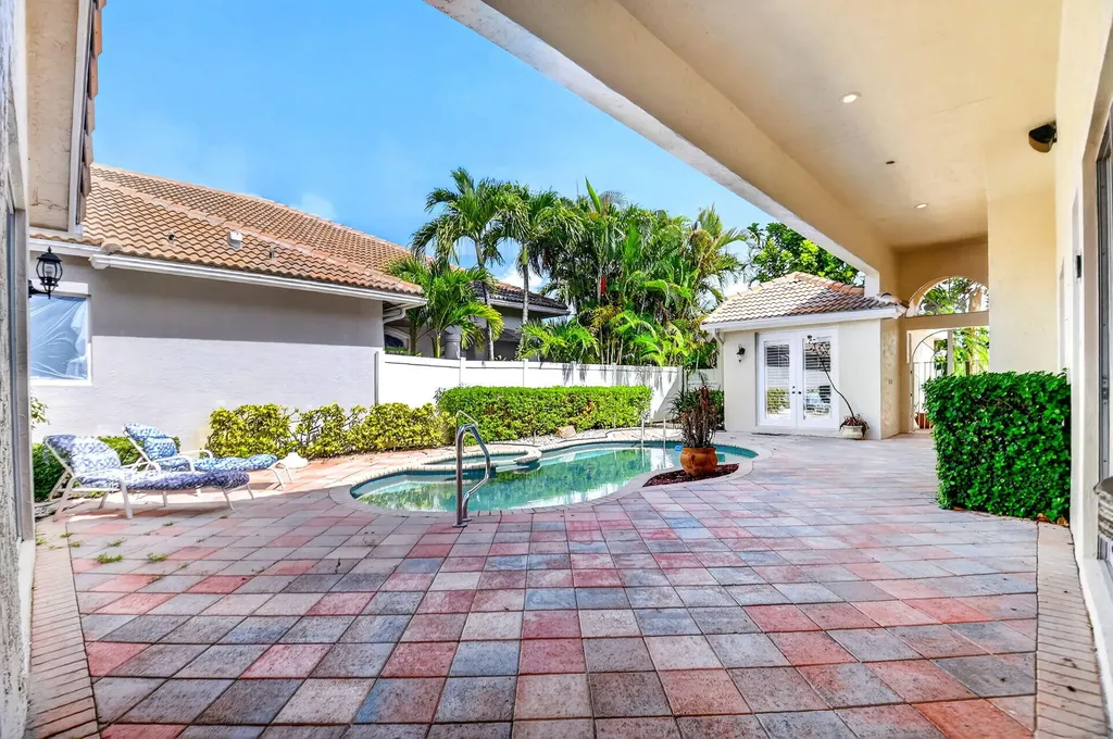 10694 Greenbriar Villa Drive Lake Worth FL 33449