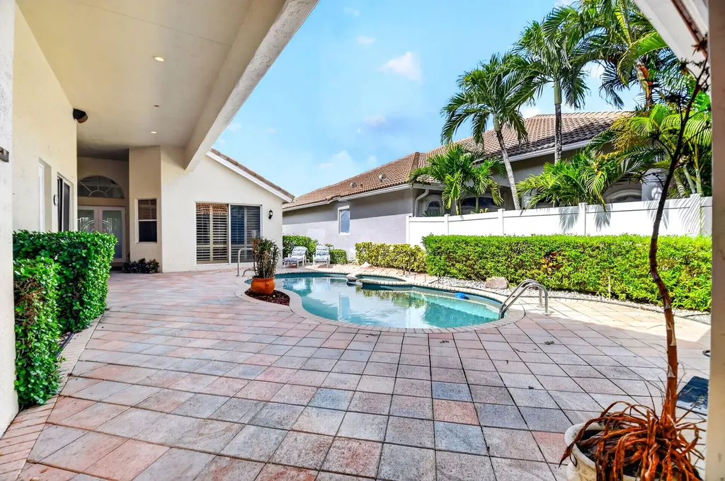 10694 Greenbriar Villa Drive Lake Worth FL 33449