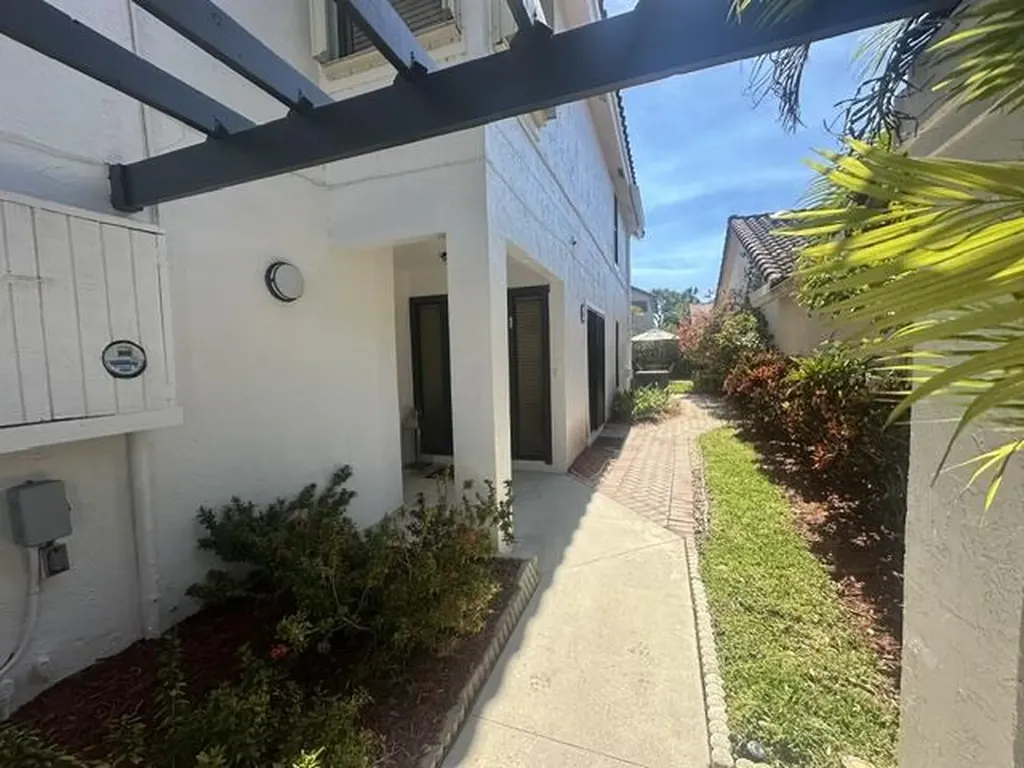 5536 Eton Court Boca Raton FL 33486
