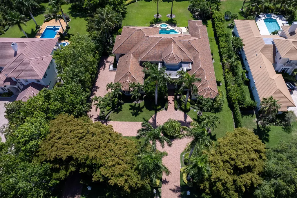 8158 Native Dancer Road E Palm Beach Gardens FL 33418