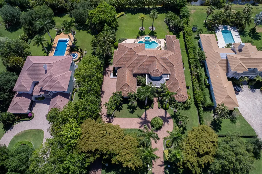 8158 Native Dancer Road E Palm Beach Gardens FL 33418