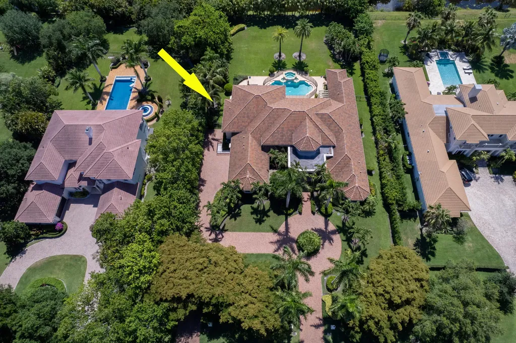 8158 Native Dancer Road E Palm Beach Gardens FL 33418