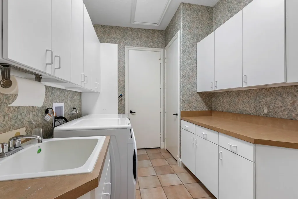 8158 Native Dancer Road E Palm Beach Gardens FL 33418