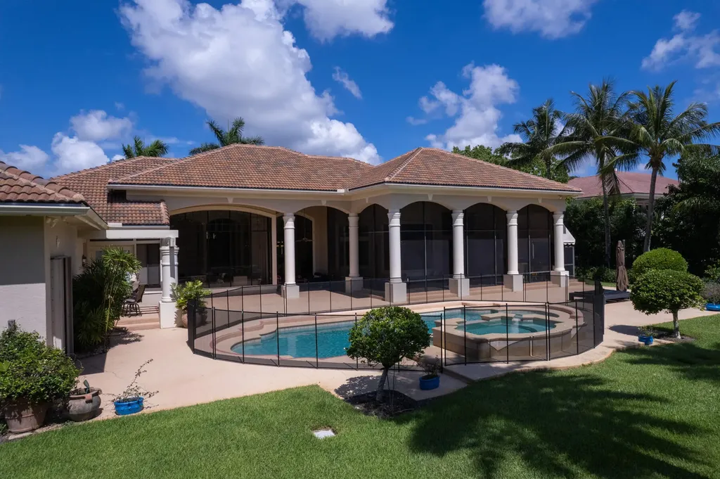 8158 Native Dancer Road E Palm Beach Gardens FL 33418