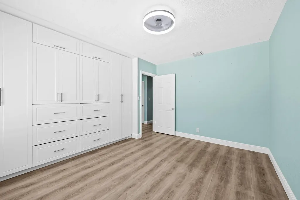 Plantation FL 33317