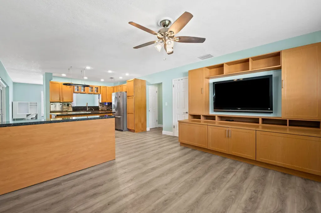 Plantation FL 33317