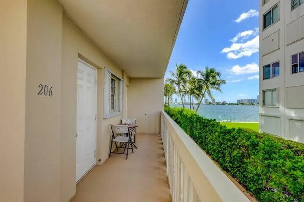 501 Lake Shore Drive Lake Park FL 33403