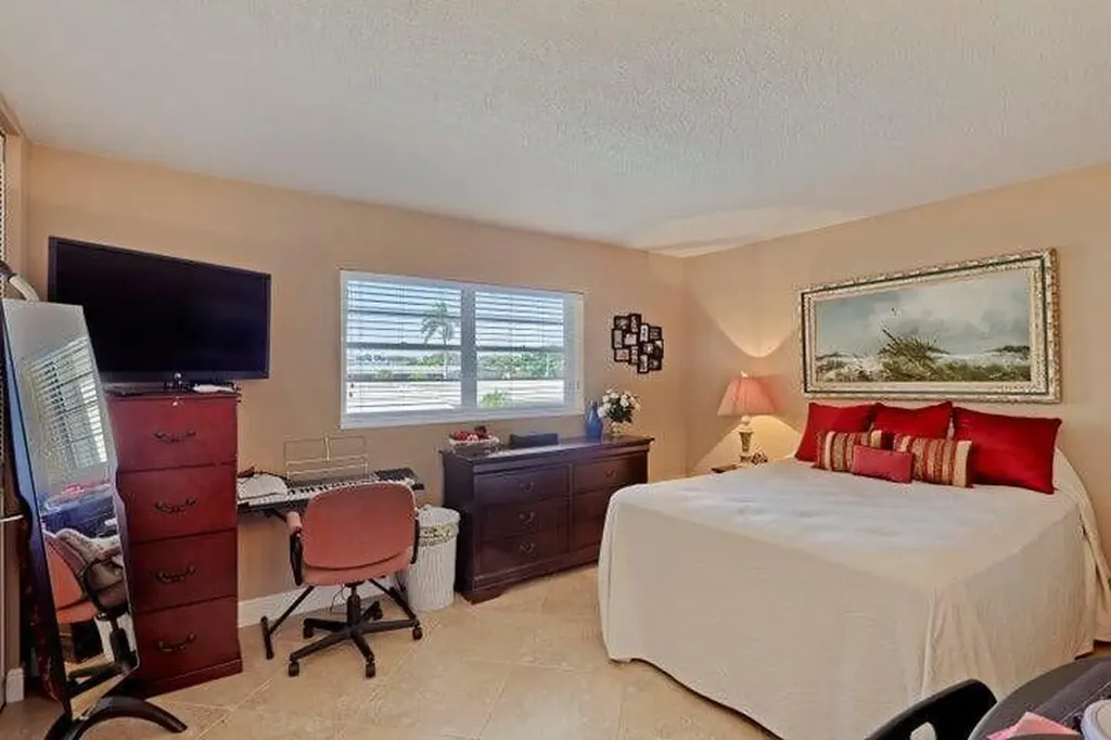 501 Lake Shore Drive Lake Park FL 33403