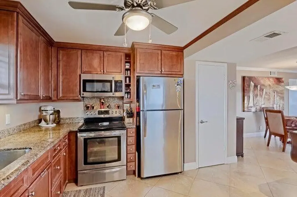 501 Lake Shore Drive Lake Park FL 33403