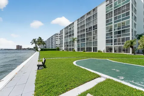 501 Lake Shore Drive Lake Park FL 33403