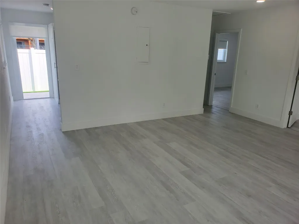 70 NW 13th Avenue Dania Beach FL 33004