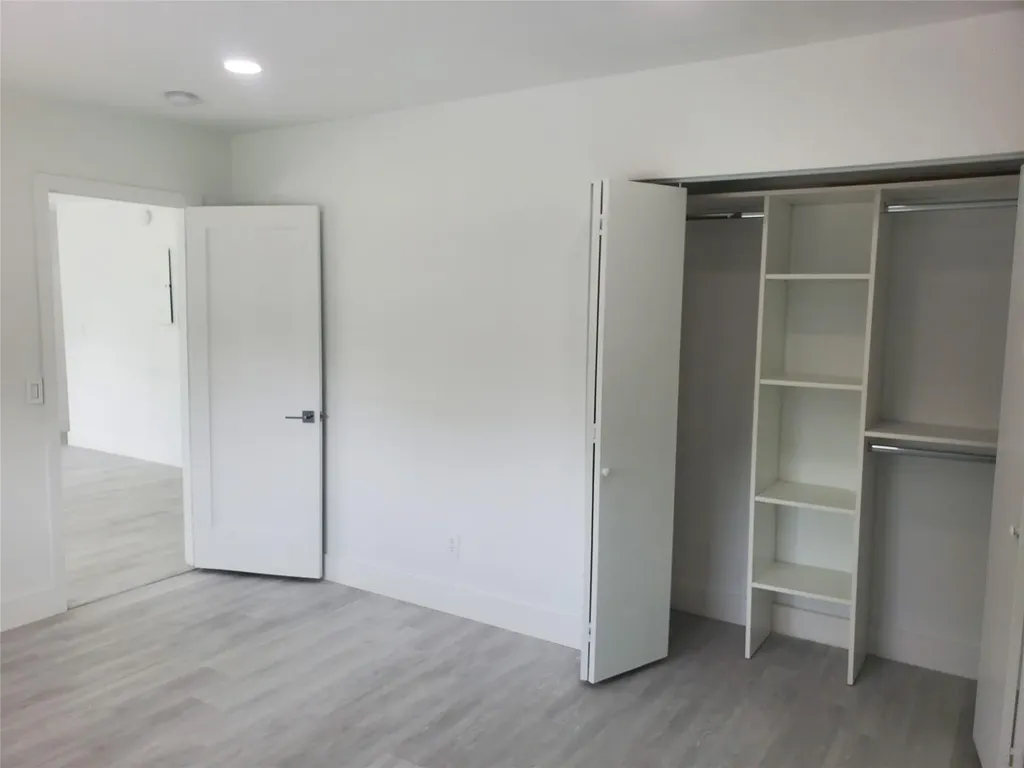 70 NW 13th Avenue Dania Beach FL 33004