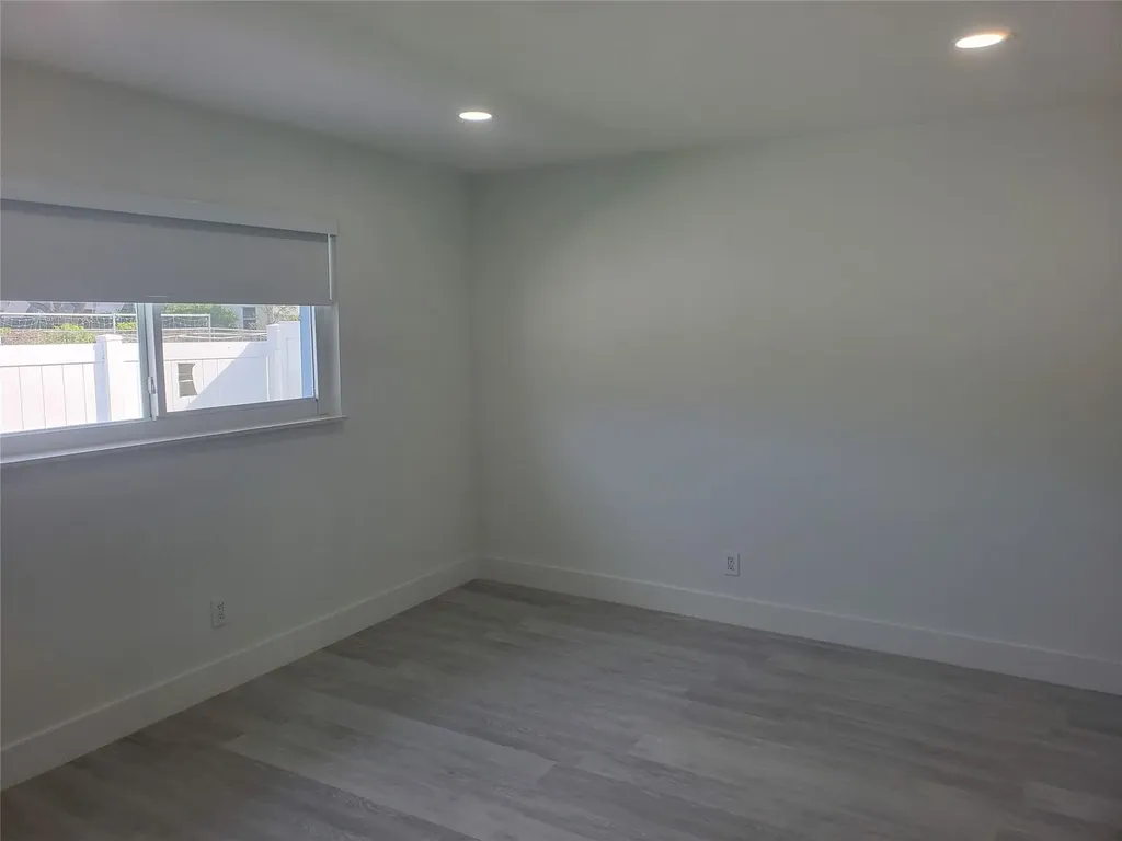 70 NW 13th Avenue Dania Beach FL 33004