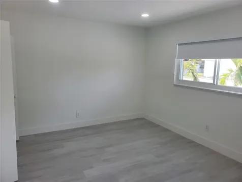 70 NW 13th Avenue Dania Beach FL 33004