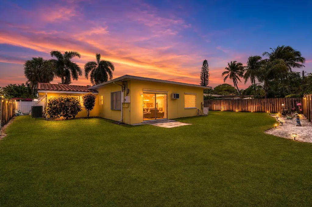 1961 NE 31st Street Lighthouse Point FL 33064