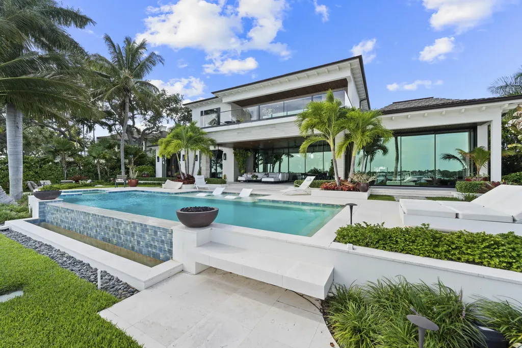 18714 Rio Vista Drive Jupiter FL 33469