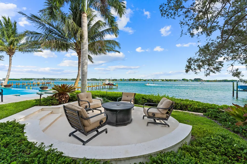 18714 Rio Vista Drive Jupiter FL 33469