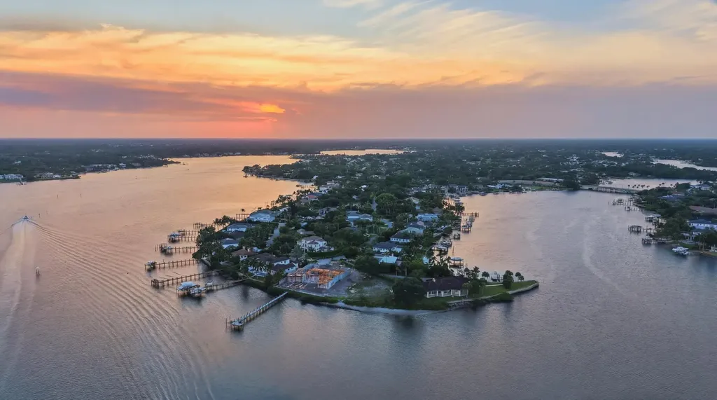 18714 Rio Vista Drive Jupiter FL 33469