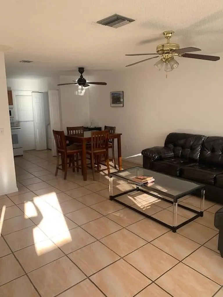 933 Francis Street West Palm Beach FL 33405