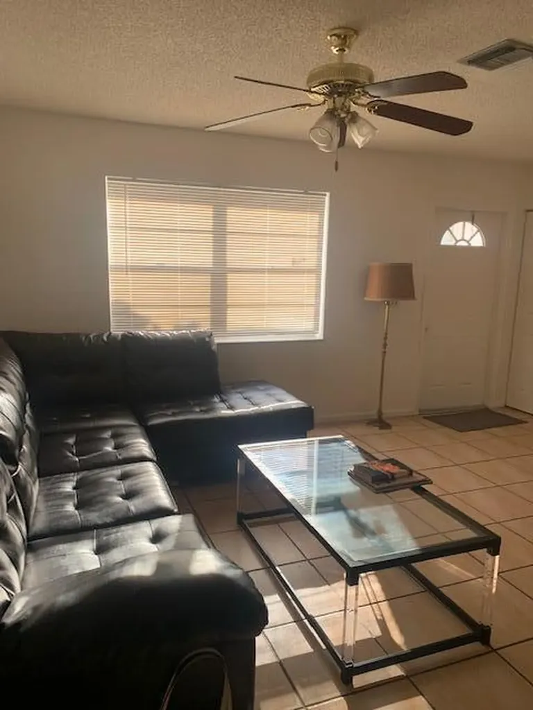 933 Francis Street West Palm Beach FL 33405