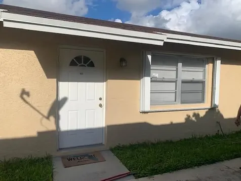 933 Francis Street West Palm Beach FL 33405