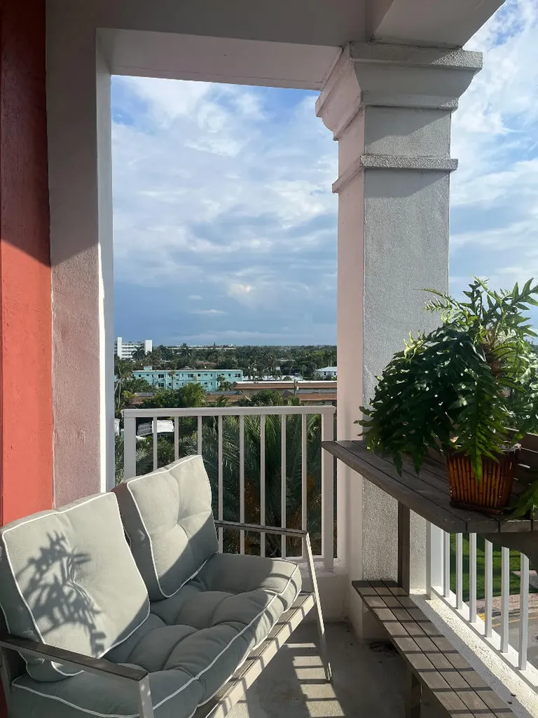 806 E Windward Way Lantana FL 33462