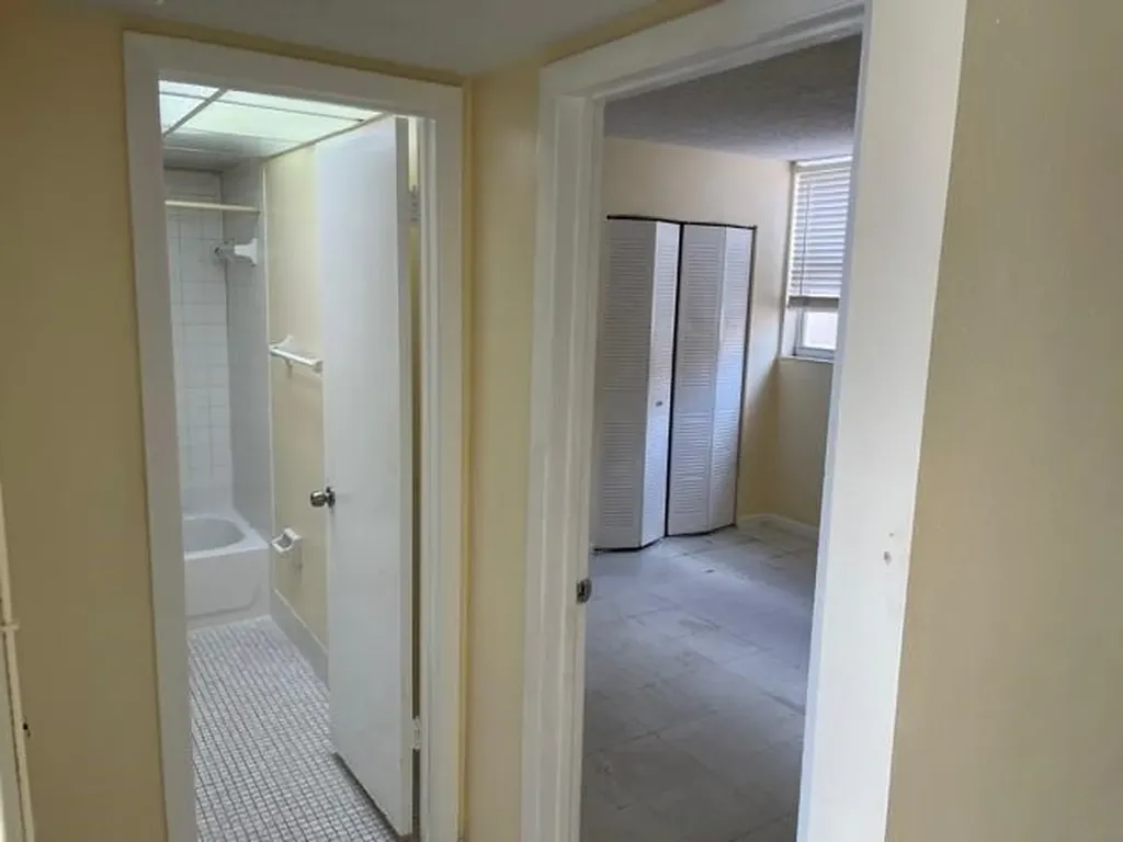 10000 NW 80th Court Hialeah Gardens FL 33016