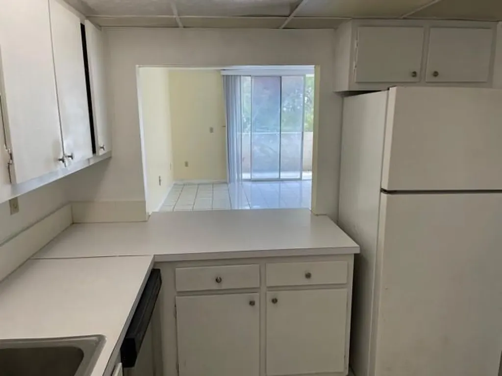 10000 NW 80th Court Hialeah Gardens FL 33016