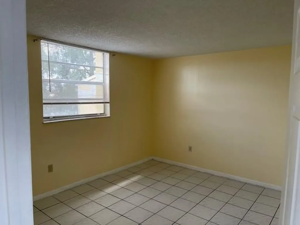 10000 NW 80th Court Hialeah Gardens FL 33016