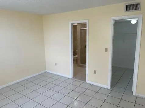 10000 NW 80th Court Hialeah Gardens FL 33016