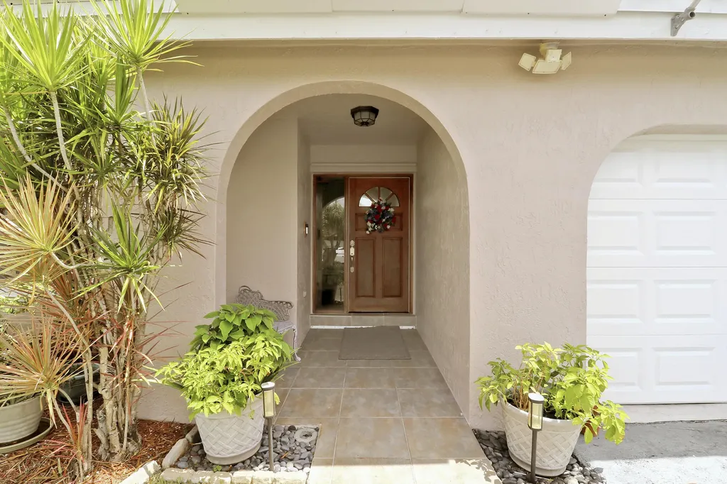 15821 Sedgewyck Circle N Davie FL 33331