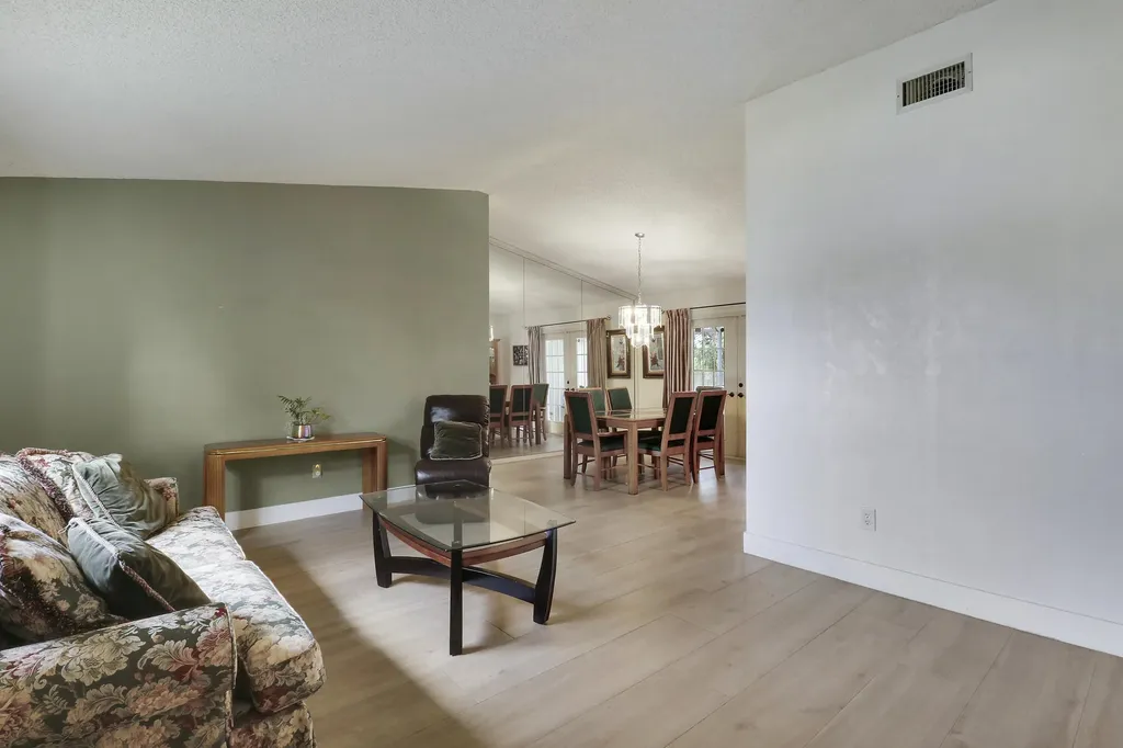 15821 Sedgewyck Circle N Davie FL 33331