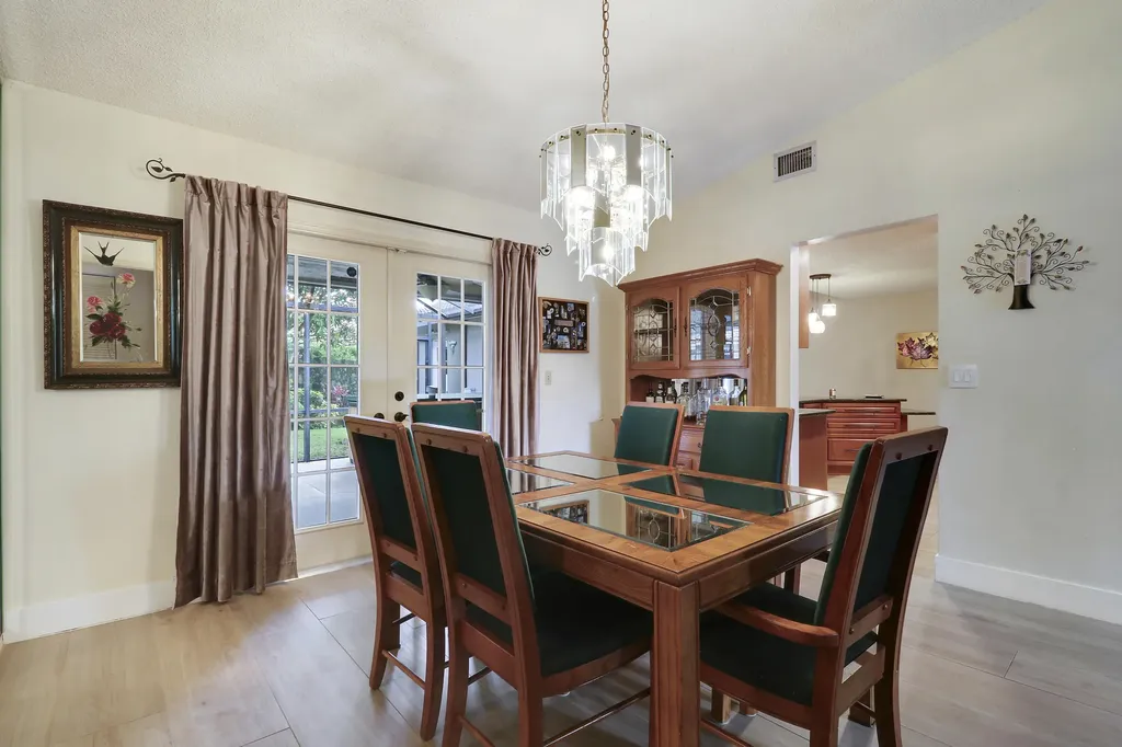 15821 Sedgewyck Circle N Davie FL 33331