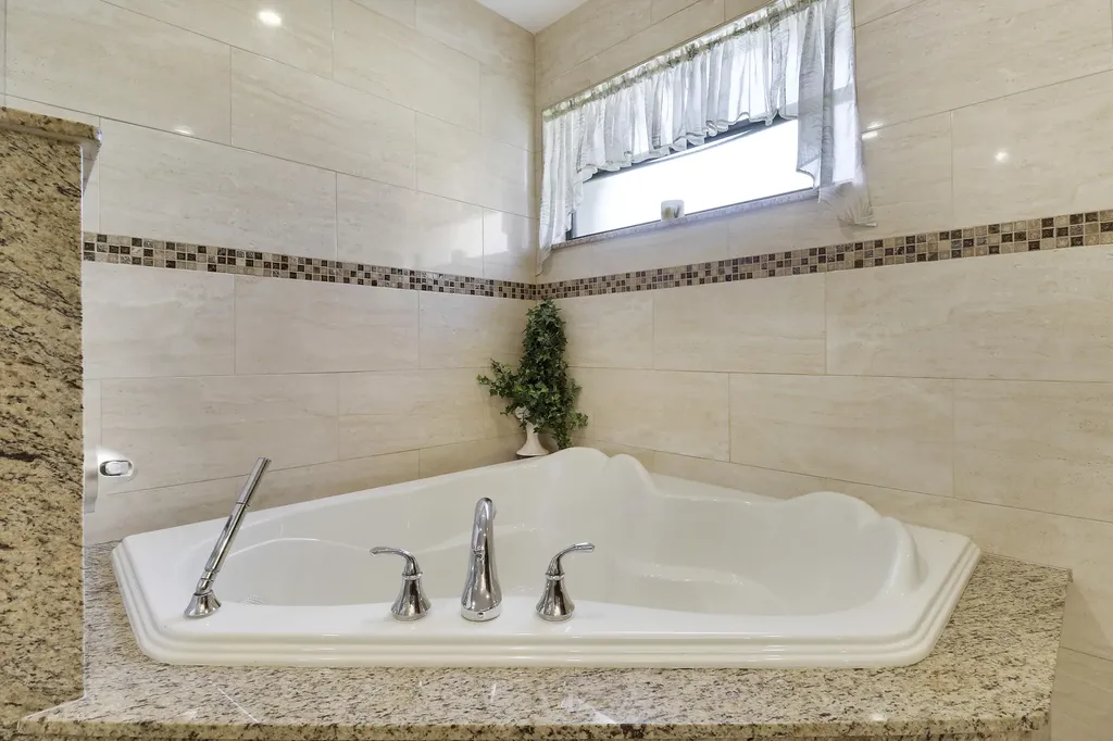 15821 Sedgewyck Circle N Davie FL 33331