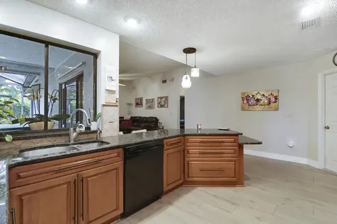 15821 Sedgewyck Circle N Davie FL 33331