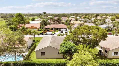 15821 Sedgewyck Circle N Davie FL 33331