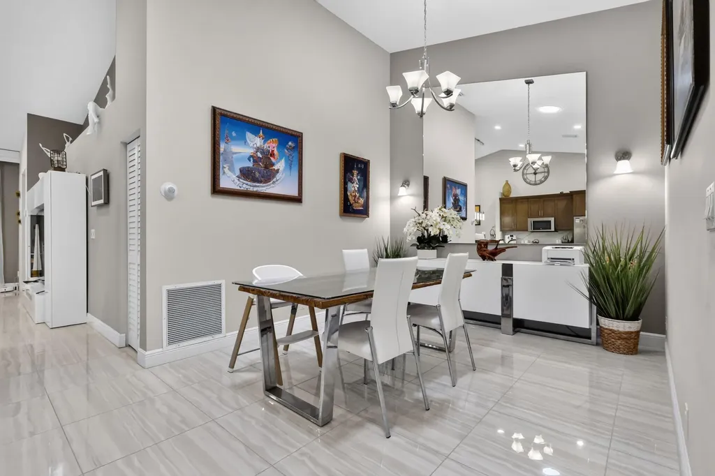 14243 W La Sedona Delray Beach FL 33484
