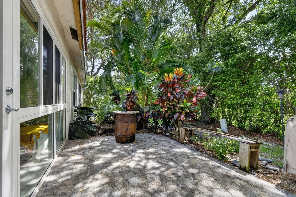 14243 W La Sedona Delray Beach FL 33484