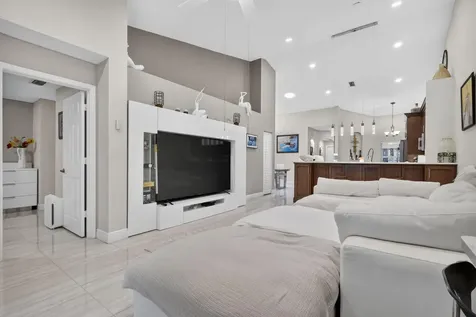 14243 W La Sedona Delray Beach FL 33484