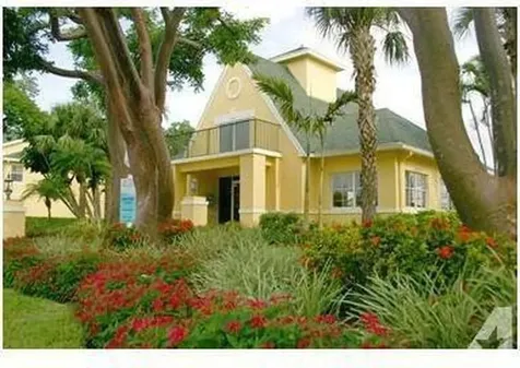 2823 N Course Drive Pompano Beach FL 33069