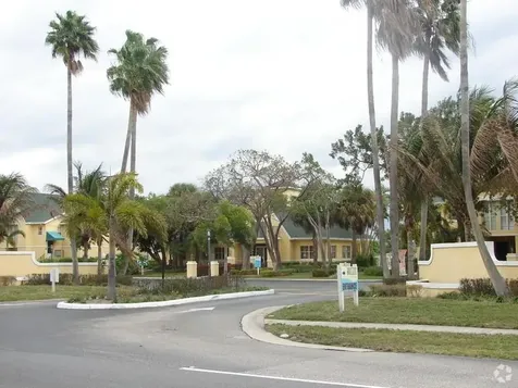 2823 N Course Drive Pompano Beach FL 33069