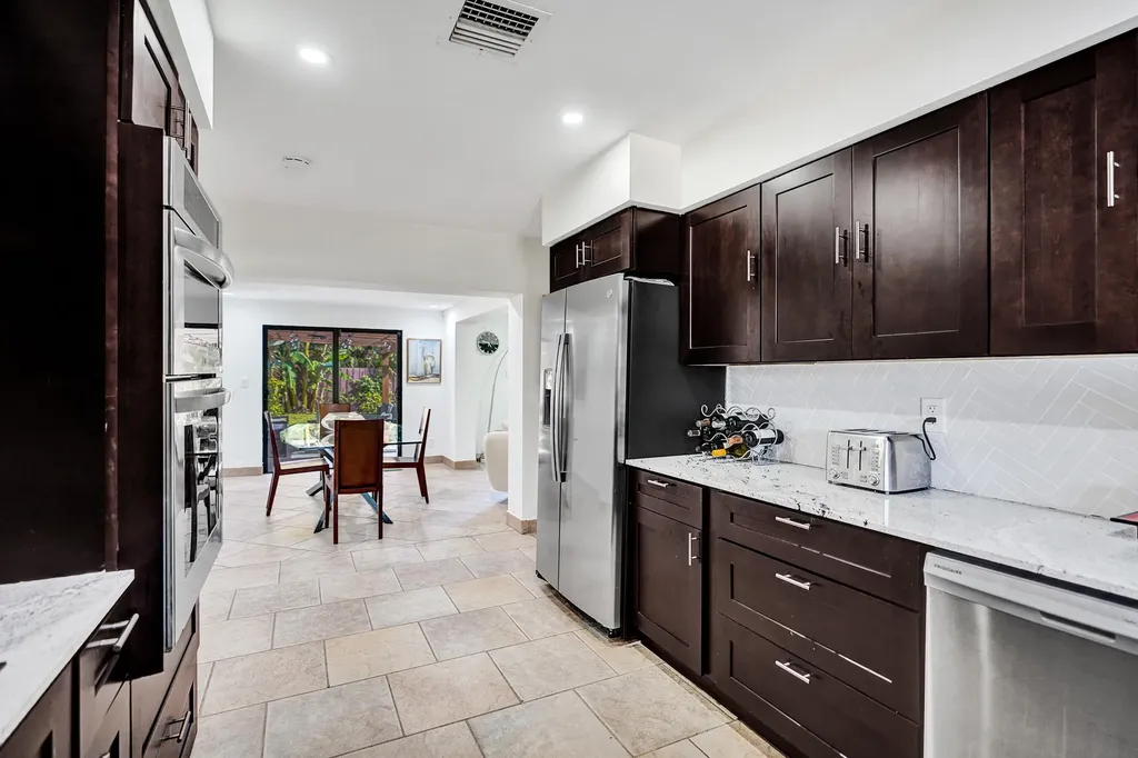 1520 NE 53rd Street Fort Lauderdale FL 33334