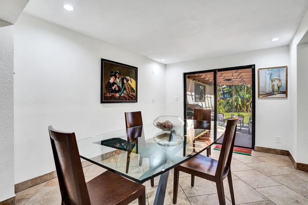 1520 NE 53rd Street Fort Lauderdale FL 33334