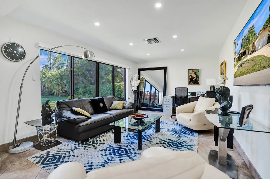 1520 NE 53rd Street Fort Lauderdale FL 33334