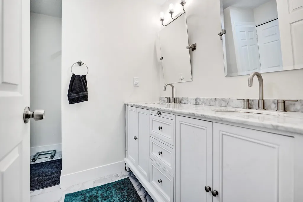 1520 NE 53rd Street Fort Lauderdale FL 33334