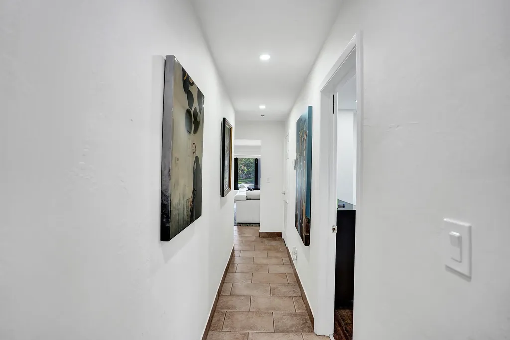 1520 NE 53rd Street Fort Lauderdale FL 33334